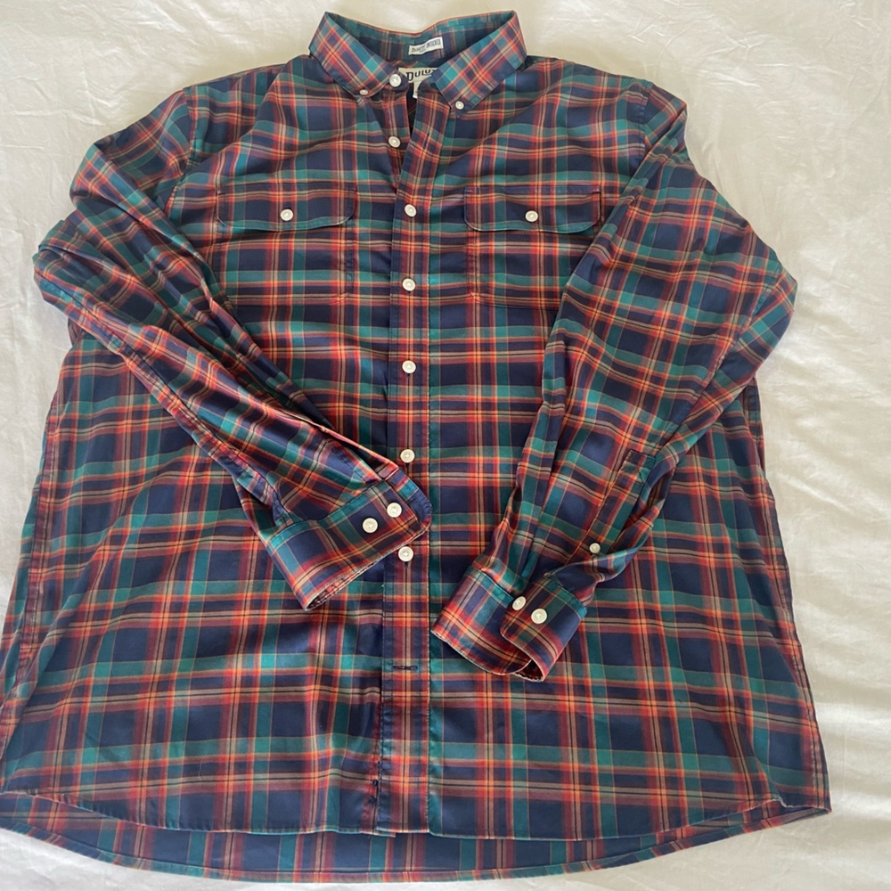 Duluth Trading plaid button down long sleeve shirt
